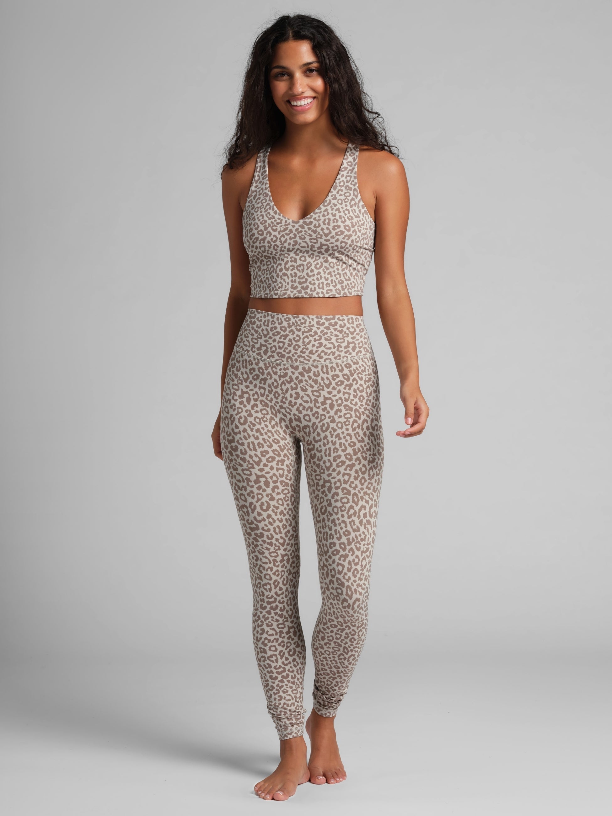ComfrtCore™ V-Neck Crop Tank