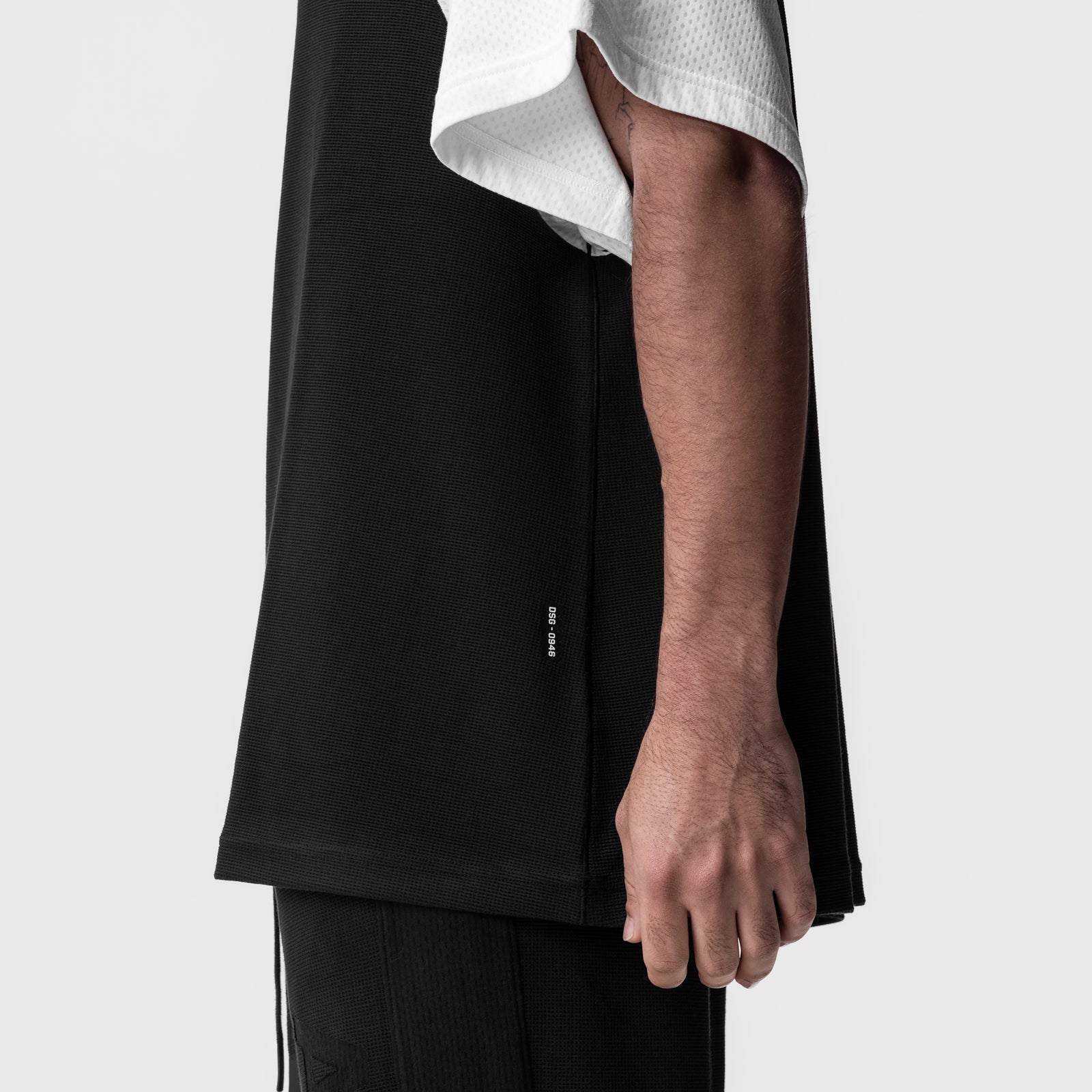 0946. Waffle Knit Oversized Tee - Black/White